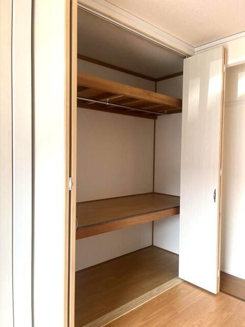 グランドゥール建山の収納