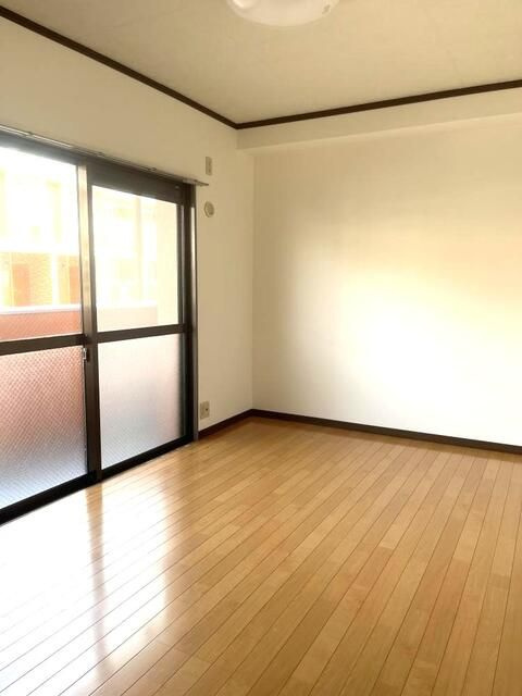 グランドゥール建山の内装