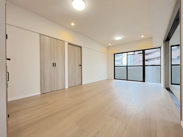 アンピール箱崎東の居間・リビング