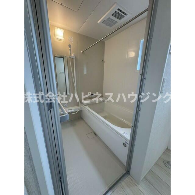 Ｓｕｍａｉ－ｔｏ柏市新逆井０２(スマイートカシワシシンサカサイゼロニ)の浴室