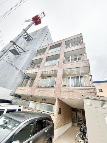 ヴィラナリー西九条の外観