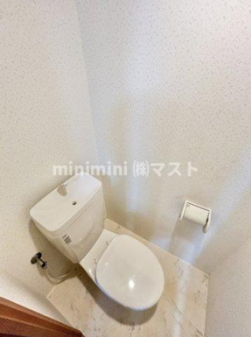 ヴィラナリー西九条のトイレ|他号室参考写真です