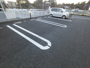 【駐車場】
