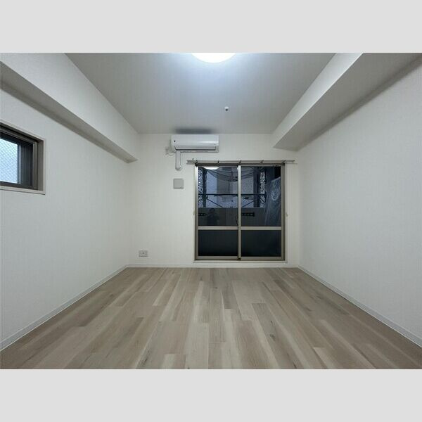 ADW　Residence肥後橋(旧:FORECITY肥後橋)の居間・リビング