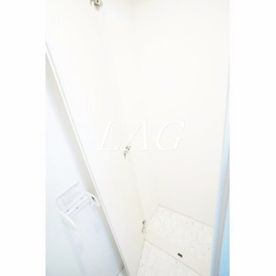 【設備】 | サークルハウス都立大学 | 室内洗濯機置き場です。