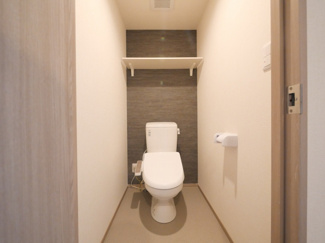 【トイレ】 | Granstella 姫島 | 落ち着いた色調のトイレです