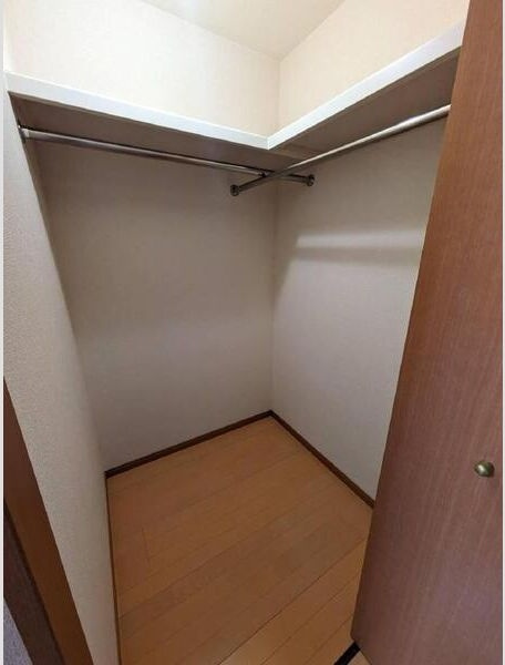 レザンヴェール八つ松の収納