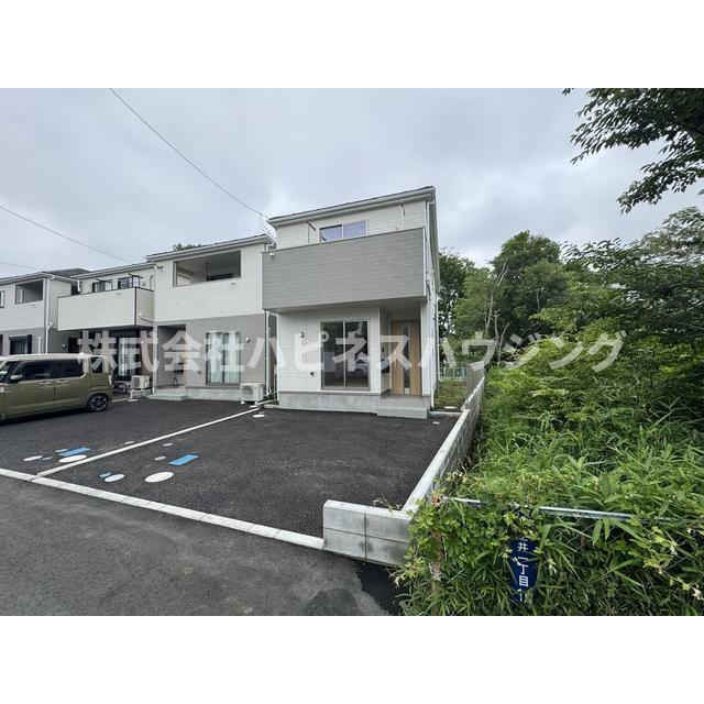 Ｓｕｍａｉ－ｔｏ柏市新逆井０３(スマイートカシワシシンサカサイゼロサン)の駐車場