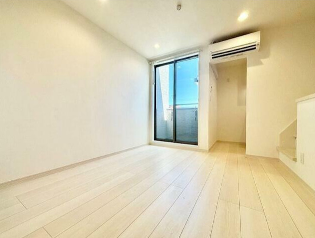 ＡＤＣ新外クルークの居間・リビング|同タイプの別部屋の写真です。※現況優先