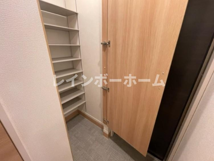 エクセリア白子の玄関