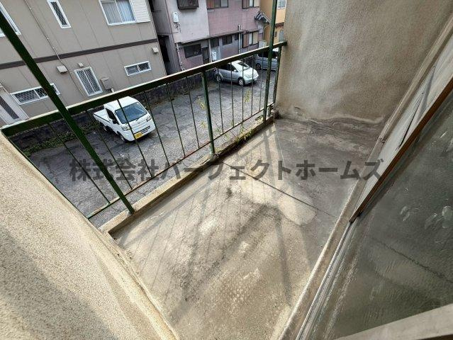 堀溝3丁目テラスハウス　賃貸のバルコニー|開放的で明るい空間を演出してくれるバルコニーです