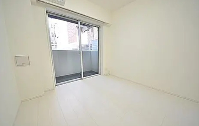 PREMIUMCUBE中野新橋の居間・リビング