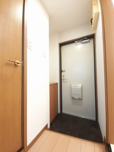 藤沢市善行１丁目の賃貸マンションの玄関