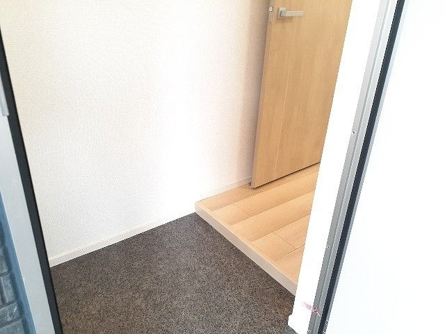 ブルーローズの玄関