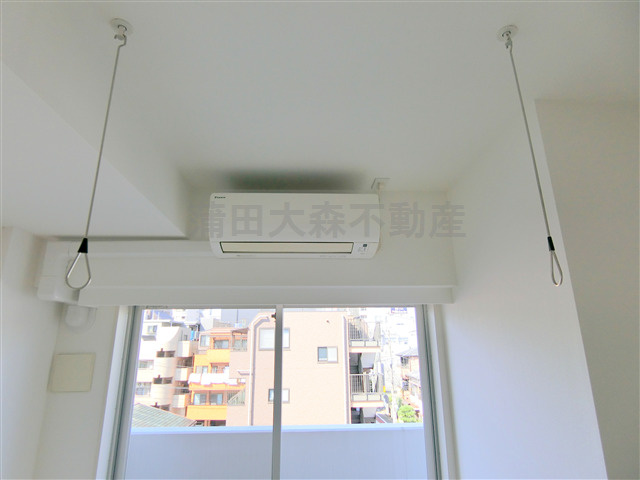 ヴァレッシア蒲田シティの設備|意外と重宝する室内物干しフック！