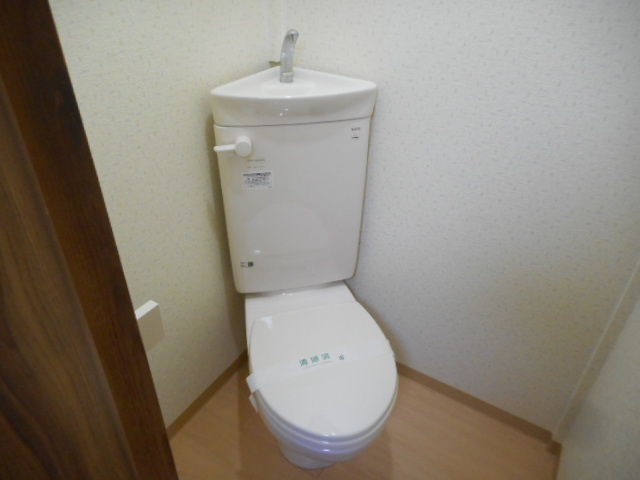 谷荘のトイレ