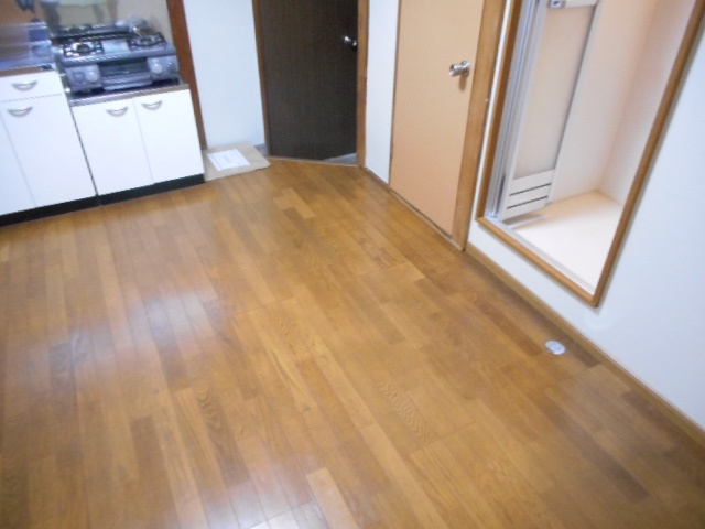 谷荘の居間・リビング