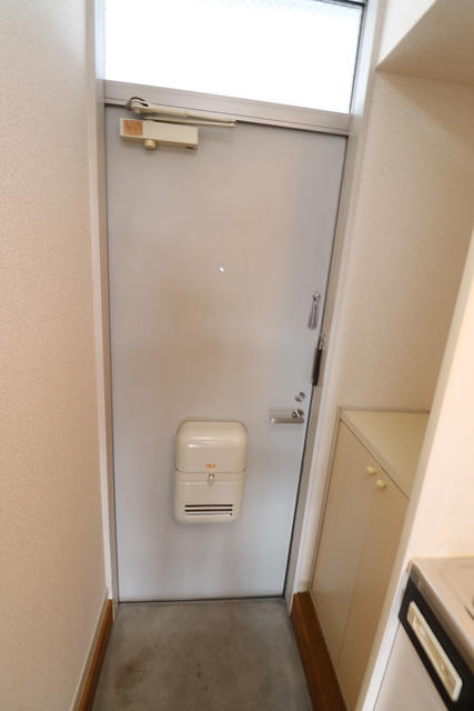 メゾンポワールの玄関