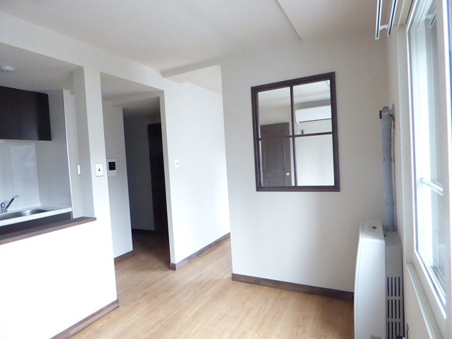 【居間・リビング】D×Apartment N3E6　(N3E6C棟)