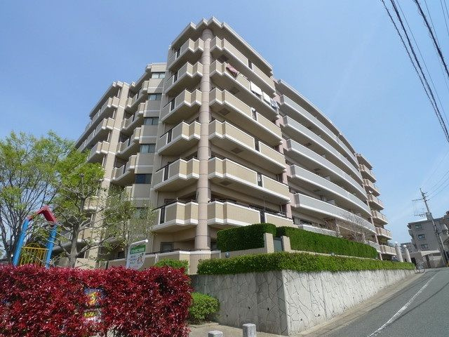 アーサー春日パラシオの外観