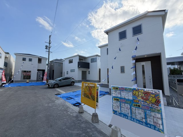 宜野湾市嘉数（全6棟） 3号棟の外観|3号棟　駐車2台完備♪