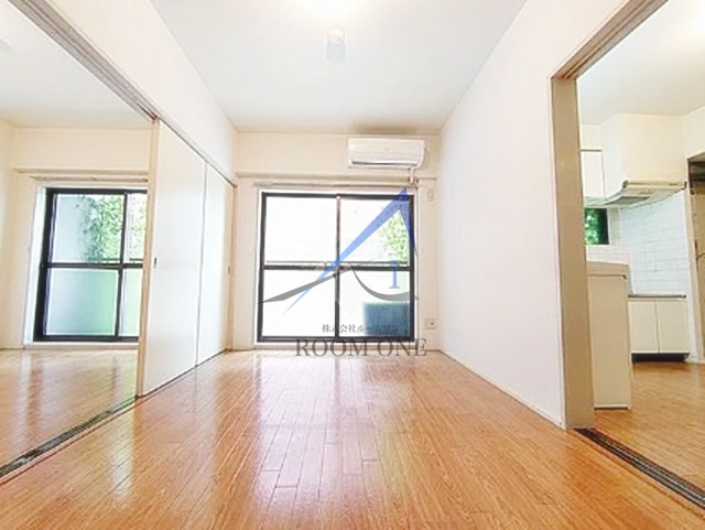 ＬＵＣＡの居間・リビング|洋室のお部屋です。
