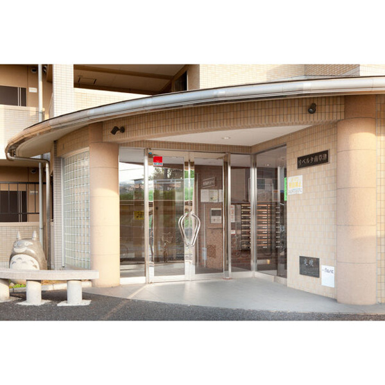 【エントランス】 | リベルタ南草津 | 落ち着いたエントランスです