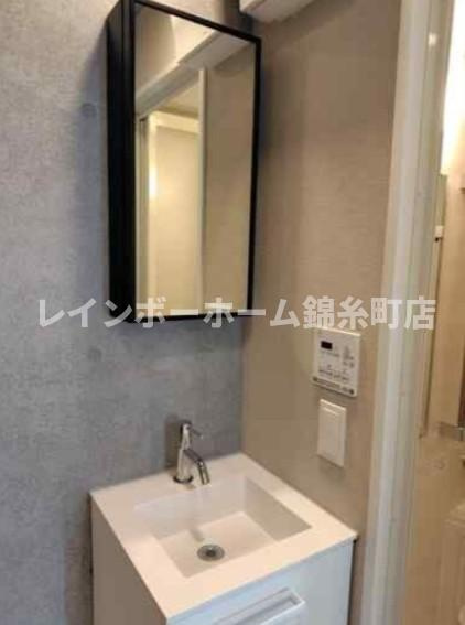 カテリーナ千住大橋の独立洗面台