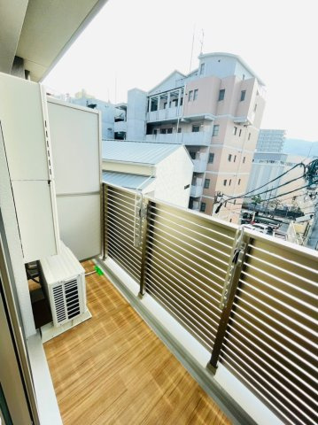 CIELO平野町のバルコニー