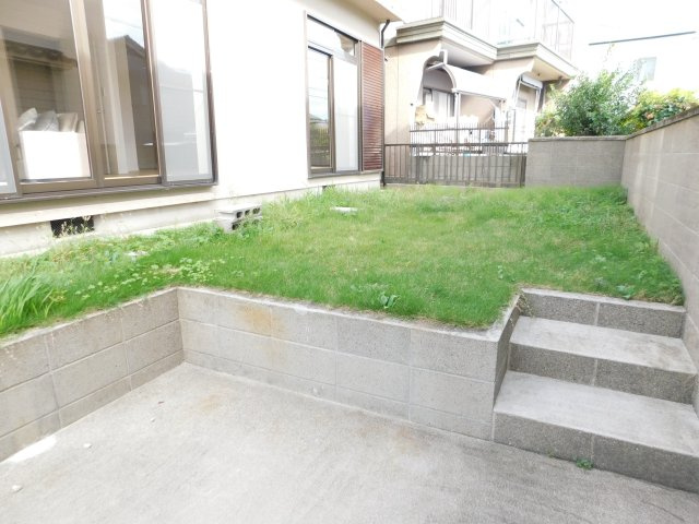 海部郡大治町大字花常字出口の中古一戸建の庭|◇庭◇　　多用途に活躍する庭付き♪