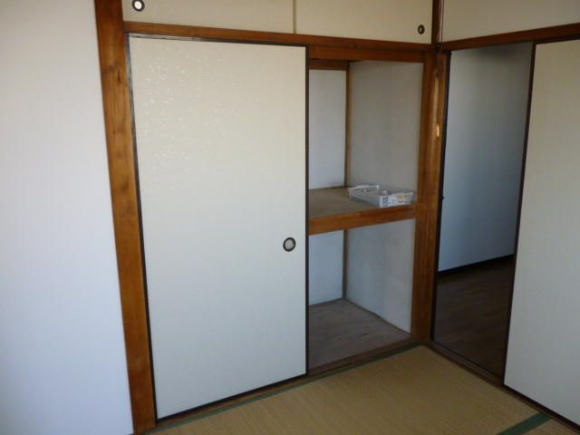 鳥海ビルの収納