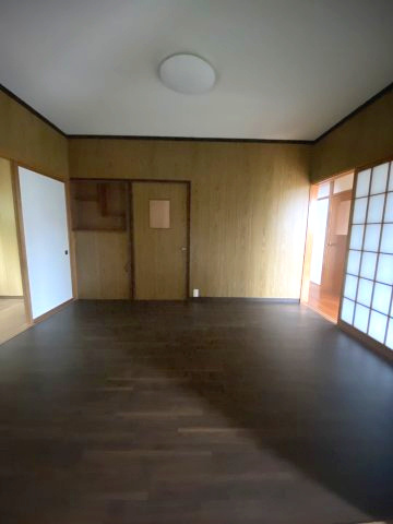 寺尾上5丁目戸建ての洋室