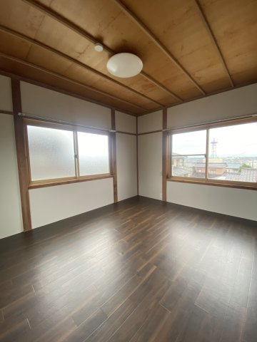 寺尾上5丁目戸建ての居間・リビング