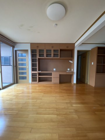 寺尾上5丁目戸建ての居間・リビング