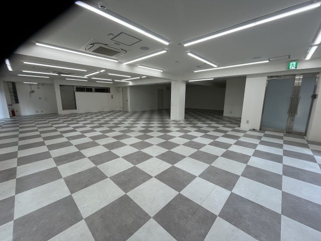 大阪市浪速区元町１丁目の店舗事務所の内装