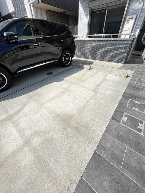 アーテリー塚口 の駐車場