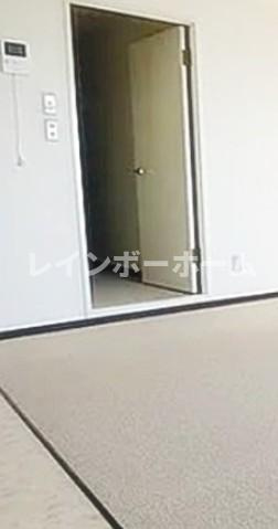 流鉄カーサ新松戸　仲介手数料（賃料の1.10ヵ月）の50％OFF対象物件！の居間・リビング