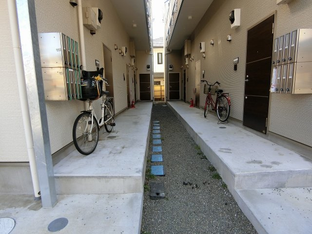 【エントランス】 | プラージュ鶴間(プラージュツルマ)