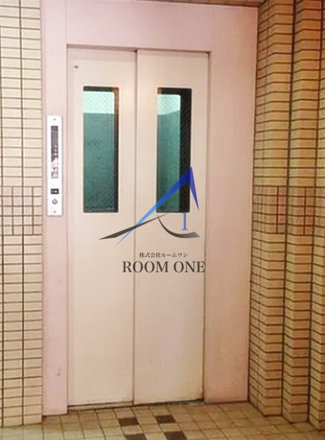 メゾン高橋の設備|エレベーターです。