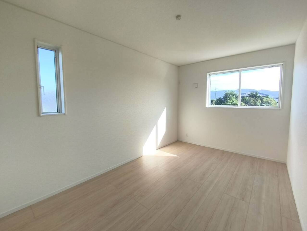 クレイドルガーデン　南区富合町大町第5　2号棟の洋室
