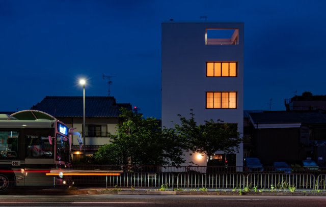 ホリカワCubes『東堀川ロードサイド』の外観