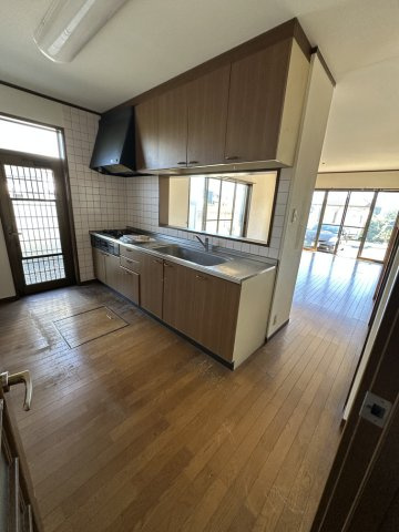 浜松市中央区三方原町の中古一戸建のキッチン
