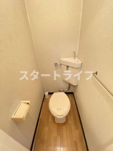 大阪市淀川区木川東３丁目の賃貸マンションのトイレ