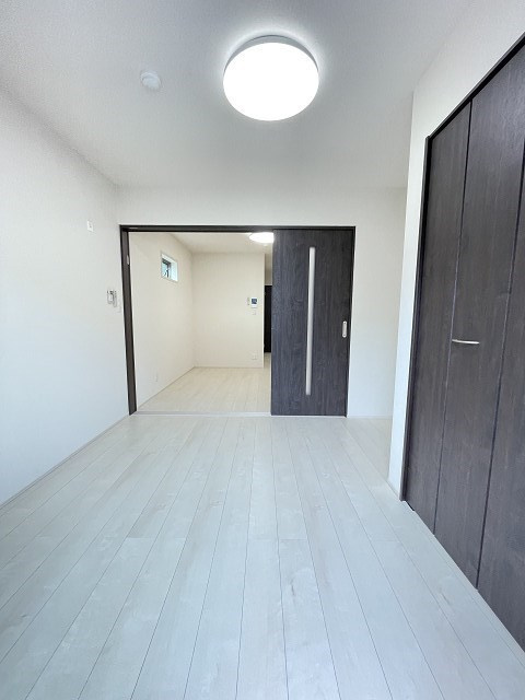 フジパレス冨田公園の居間・リビング