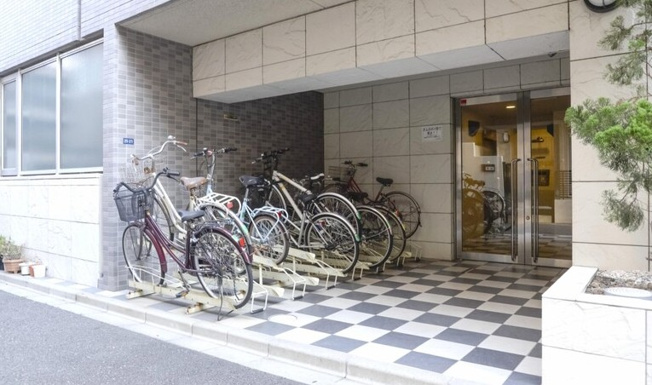 【エントランス】 | アデッソ新宿若松町