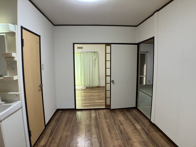 サンビレッジ美浜ⅠCの居間・リビング|別部屋同間取りのお写真となります。参考にご覧くださいませ。