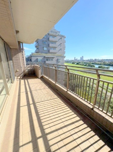 パークハウス多摩川北参番館のバルコニー