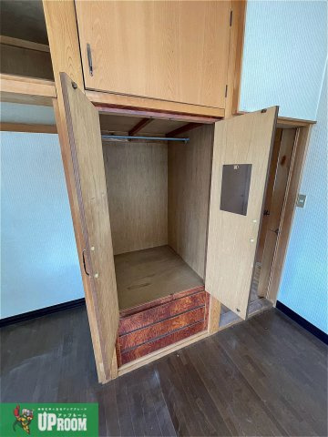 小牧市東田中貸家の収納