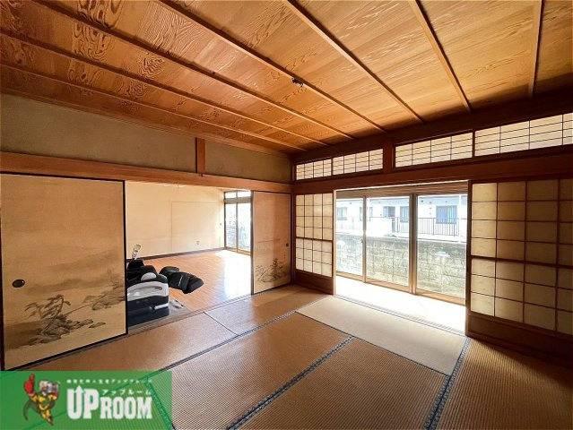 小牧市東田中貸家の居間・リビング