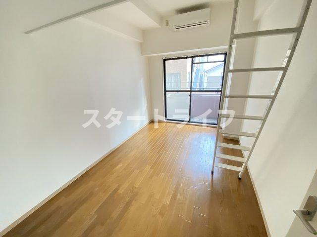 大阪市淀川区西中島６丁目の賃貸マンションの寝室